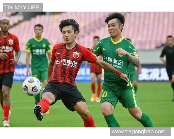 上海足球队逆袭之路揭示奋斗精神与团队合作的力量